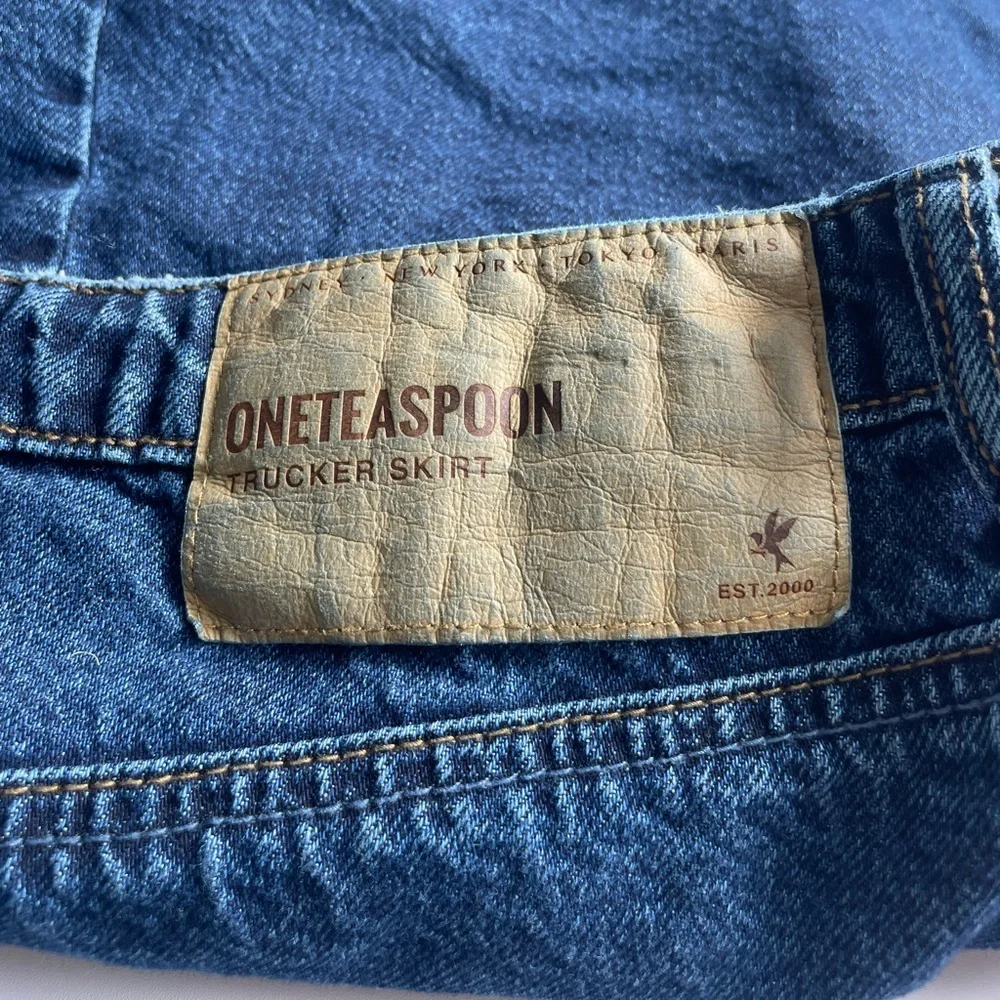 OneTeaspoon Darkwash Trucker Mini Skirt Studded Distressed Raw Hem Denim Sz 27